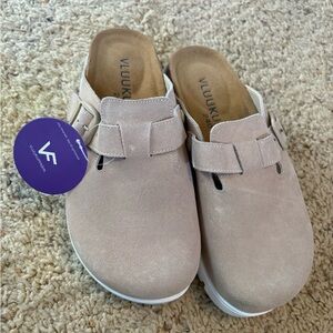 Women's Tan Slip-On Shoes